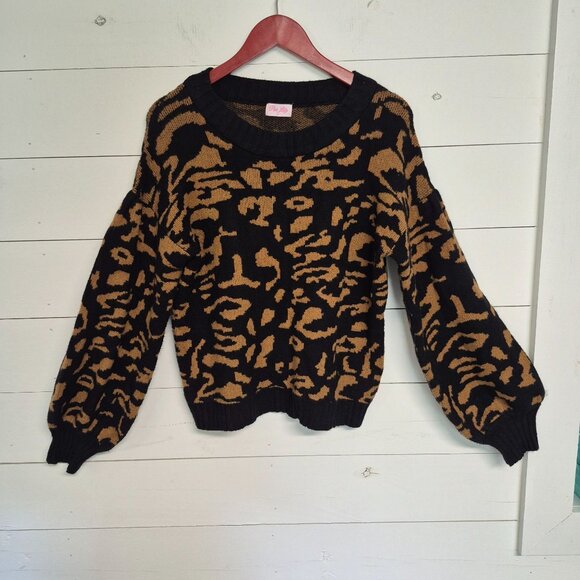 Pink Lily Tops - Pink Lily Womens super soft Black & Tan Leopard Print Knit Sweater L